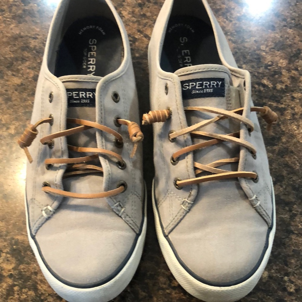 Sperry canvas shoes